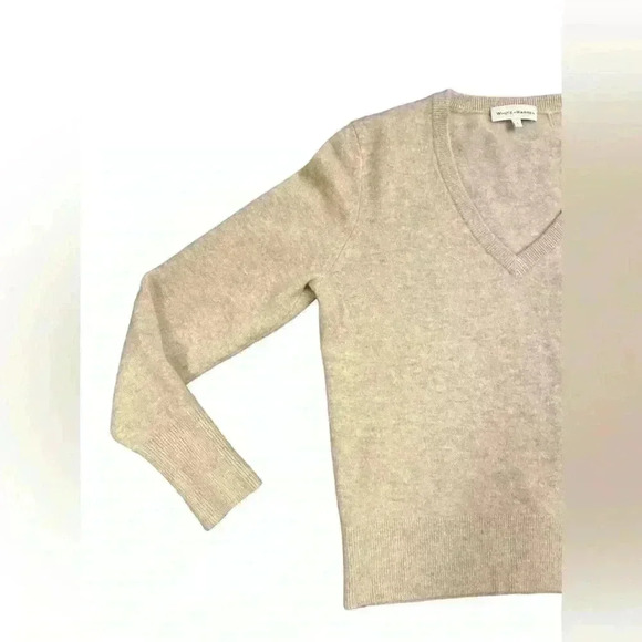 WHITE + WARREN Essential Cashmere V-Neck Sweater in Sand Wisp Heather Size Small - Picture 3 of 10